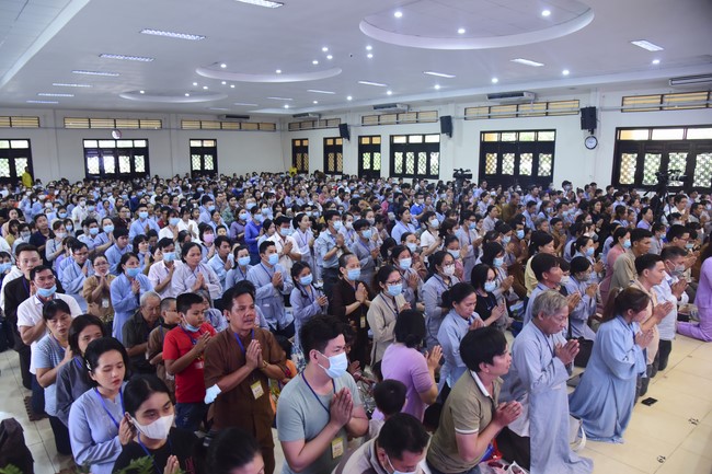 The 1st Three-Jewel Refuge Ceremony in 2021